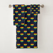 Rainbow 8 Bit Heart Pattern Bad Handdoek (Insitu)