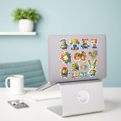 Rainbow Animals en Leopard Print Sticker Sheet (Laptop op bureau)