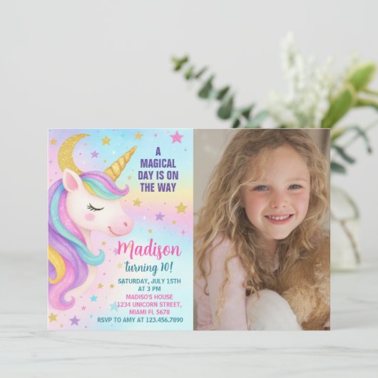 Rainbow Birthday Unicorn Invitation (Debout devant)