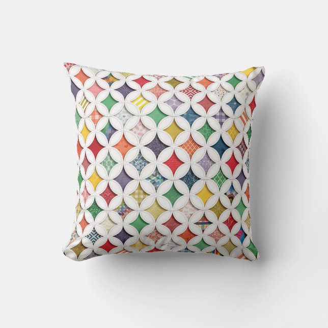Rainbow Cathedral Window Pattern Kussen (Voorkant)