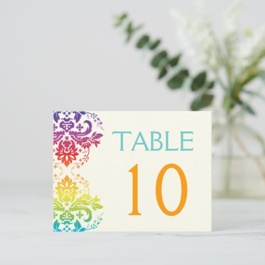 Rainbow couleurs Numéro de table mariage damassé (Debout devant)