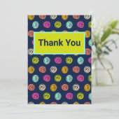 Rainbow Doodle Dot Confetti on Navy Wrapping Paper Bedankkaart (Staand voorkant)