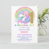 Rainbow Glitter Unicorn Verjaardag Uitnodigingen (Staand voorkant)