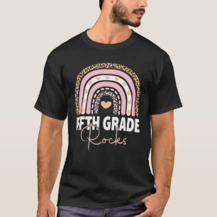 Rainbow Hallo Fifth Grade Rocks Team 5e Grade S T-shirt