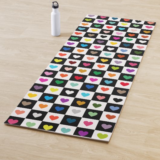 Rainbow Heart Grid Pattern Yogamat (In situ)