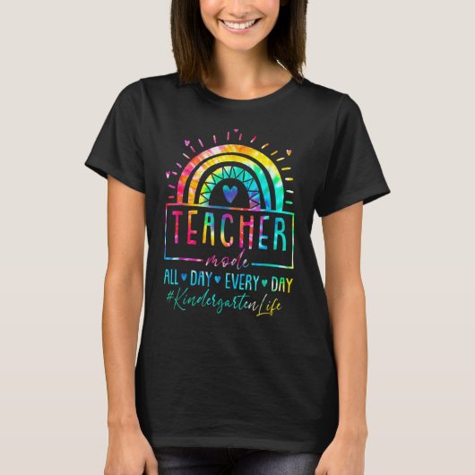 Rainbow Kindergarten leven elke dag terug T-shirt (Voorkant)