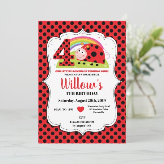 Rainbow Ladybug 4e anniversaire Invitations fille (Debout devant)