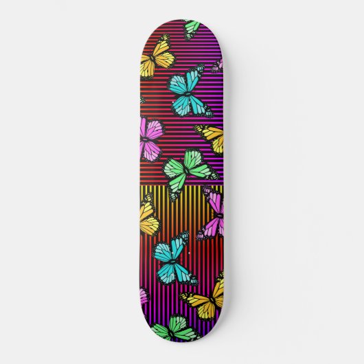Rainbow Lines Vlinders Skateboard (Voorkant)
