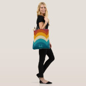 Rainbow Monogram Aangepaste naam Retro Sunset Stri Draagtas (Op model)