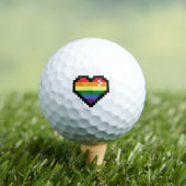 Rainbow Pixel Heart Golfballen (Insitu Shirt)