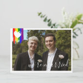 Rainbow Pride Heart Faire-part de mariage gay (Debout devant)