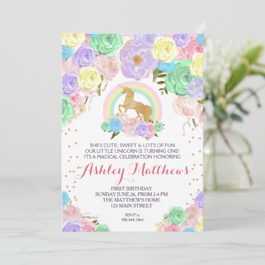 Rainbow Unicorn anniversaire PREMIÈRE Invitation f (Debout devant)