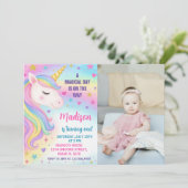 Rainbow Unicorn Invitation d'anniversaire (Debout devant)