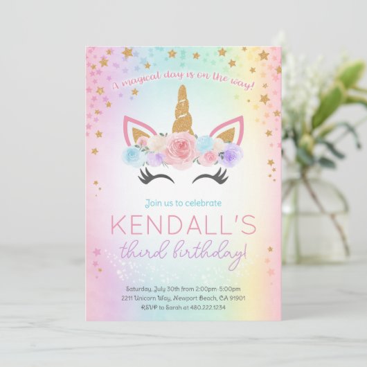 Rainbow Unicorn Invitation de fête d'anniversaire (Debout devant)