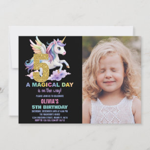Rainbow Unicorn Verjaardag Uitnodigingen een foto