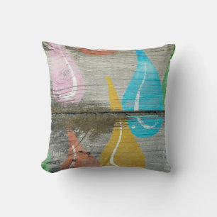 Raindrop-ontwerp op bijtend hout kussen
