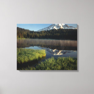 Rainier monteren reflecterend in Reflection Lake 2 Canvas Afdruk