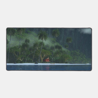 Rainy Day in Paradise Bureaumat