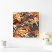 Rainy Fall Leaves Vierkante Klok (Huis)