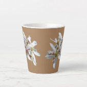 Raisin Blossom Cust. Mug en latte Brown (Devant)