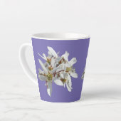Raisin Blossom Cust. Mug en latte violette (Angle gauche)