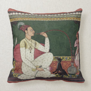 Raja Medini Pal, achteraan in Takar Kussen