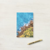 Rakken in het zee, boven uitzicht 1 post-it® notes (Op bureau)