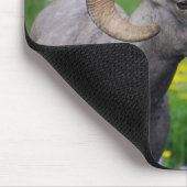 Ram - De bloemen smelten Muismat (Hoek)