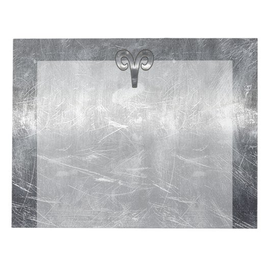 Ram Zodiac Symbool in Zilveren Staal Stijl Notitieblok (Voorkant)