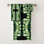 Rambling Wild White Roses Abstract Bad Handdoek (Insitu)