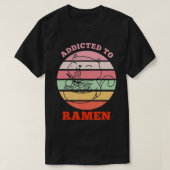 Ramen Addict, Funny Cat Eating Delicious Ramen T-shirt (Design voorkant)
