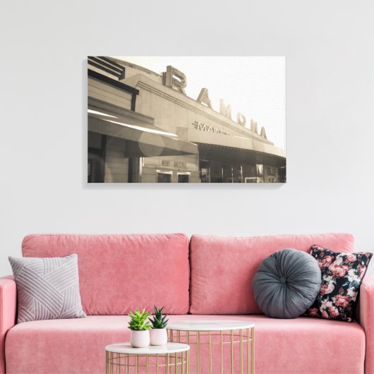 Ramona Theater Stretched Canvas Print (Insitu (Woonkamer))