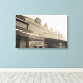 Ramona Theater Stretched Canvas Print (Insitu (Houten vloer))