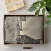 Ramshackle Sepia Barn in een desolate Grass Field Tissuepapier (Geschenk)