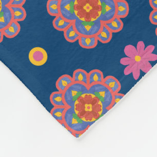 Rangoli Flowers Polka Dots on Blue Fleece Blanket Deken