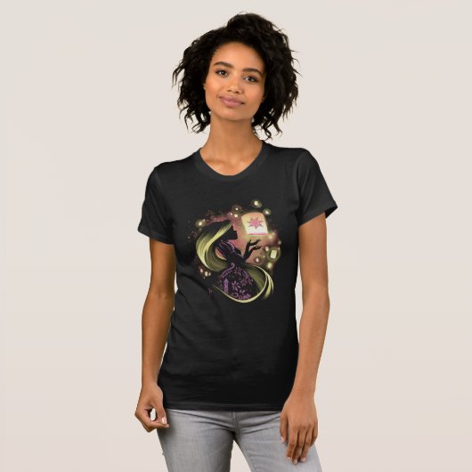 Rapunzel geïnspireerd Dark T-Shirt 2022 (Voorkant volledig)