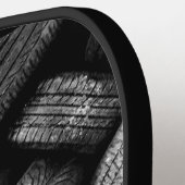 Raquette De Pickleball 3 Lettre initiale Monogramme vieux pneus (Détail gauche)