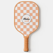 Raquette De Pickleball à damiers pêche blanc rétro géométrique Monogramme (Verso)