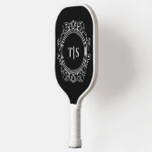Raquette De Pickleball Cercle Orné Classique Blanc Monogramme Initial (Gauche)