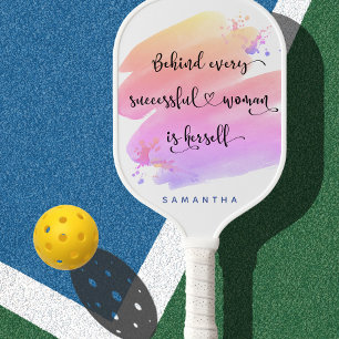 Raquette De Pickleball Citation de femme réussie Monogramme aquarelle ros