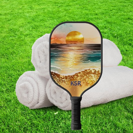 Raquette De Pickleball Coucher de soleil doré sur le monogramme océanique