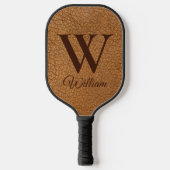 Raquette De Pickleball Élégant Faux en cuir Brown Monogramme initial (Recto)