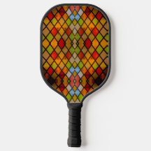 Fenêtre en verre coloré motif diamant