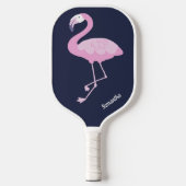Raquette De Pickleball Flamant rose rose mignon sur bleu foncé avec nom (Recto)