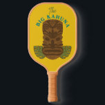 Raquette De Pickleball Funny Big Kahuna Tiki Fête des pères Masque<br><div class="desc">Que vous fêtiez papa en Fête des pères ou que vous fêtiez votre patron,  faites-le avec style avec cette amusante grande pagaie à pickleball kahuna avec le slogan "The Big Kahuna" et l'illustration d'un masque en tiki en bois.</div>