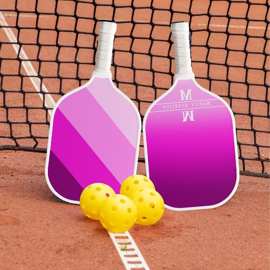 Raquette De Pickleball Initiales Monogrammes à rayures roses chaudes