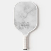 Raquette De Pickleball Marbre blanc Monogramme personnalisé et nom (Verso)