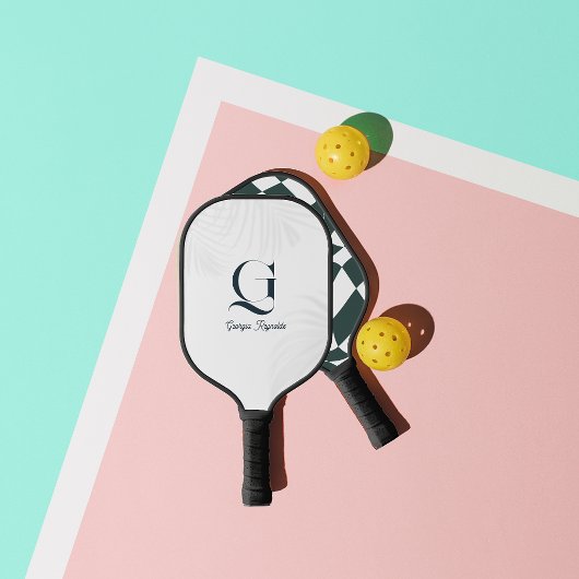 Raquette De Pickleball Modern Monogram | Checkerboard Pattern Design