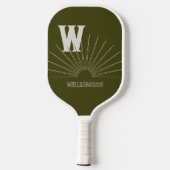 Raquette De Pickleball Monogramme avec Sunburst & nom vert olive (Verso)
