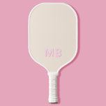 Raquette De Pickleball Monogramme initial moderne simple<br><div class="desc">Simple moderne Monogramme Pickleball Paddle. Créez votre propre pickleball personnalisé avec un nom initial personnalisé.</div>